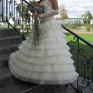 Продаю свадебное платье размер 42-44,  рост до 168 см