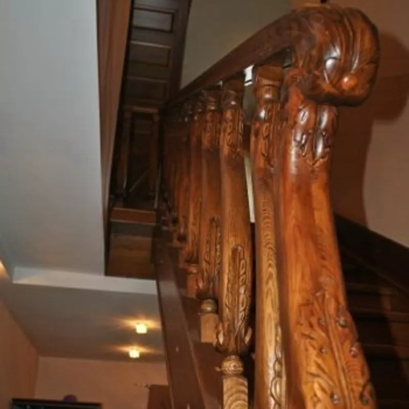 Изготовление деревянных лестниц на заказ от производителя качественно 16