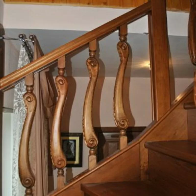 Изготовление деревянных лестниц на заказ от производителя качественно 18